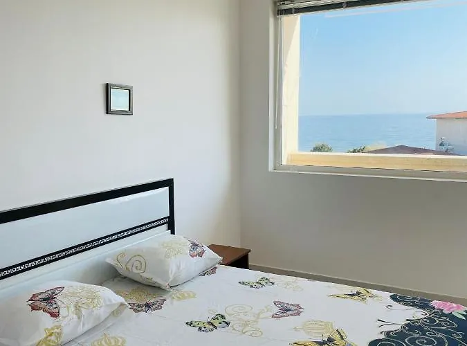 Апартамент Sun Palace Свети Влас