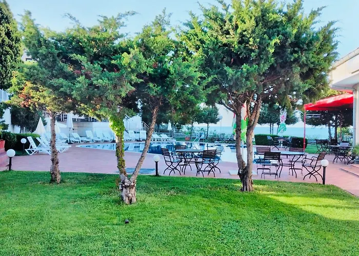 Sun Palace Свети-Влас